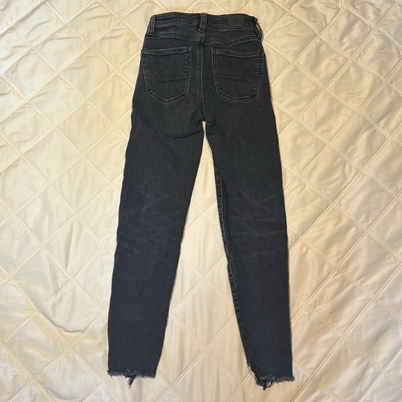 American Eagle Jeans - Picture 2 of 4